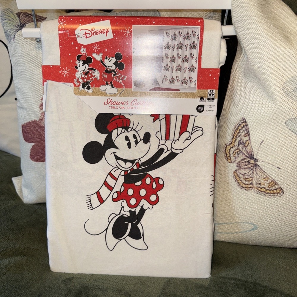 Disney Christmas Mickey & Minnie Mouse Fabric Shower Curtain 72x72 New - Picture 2 of 5